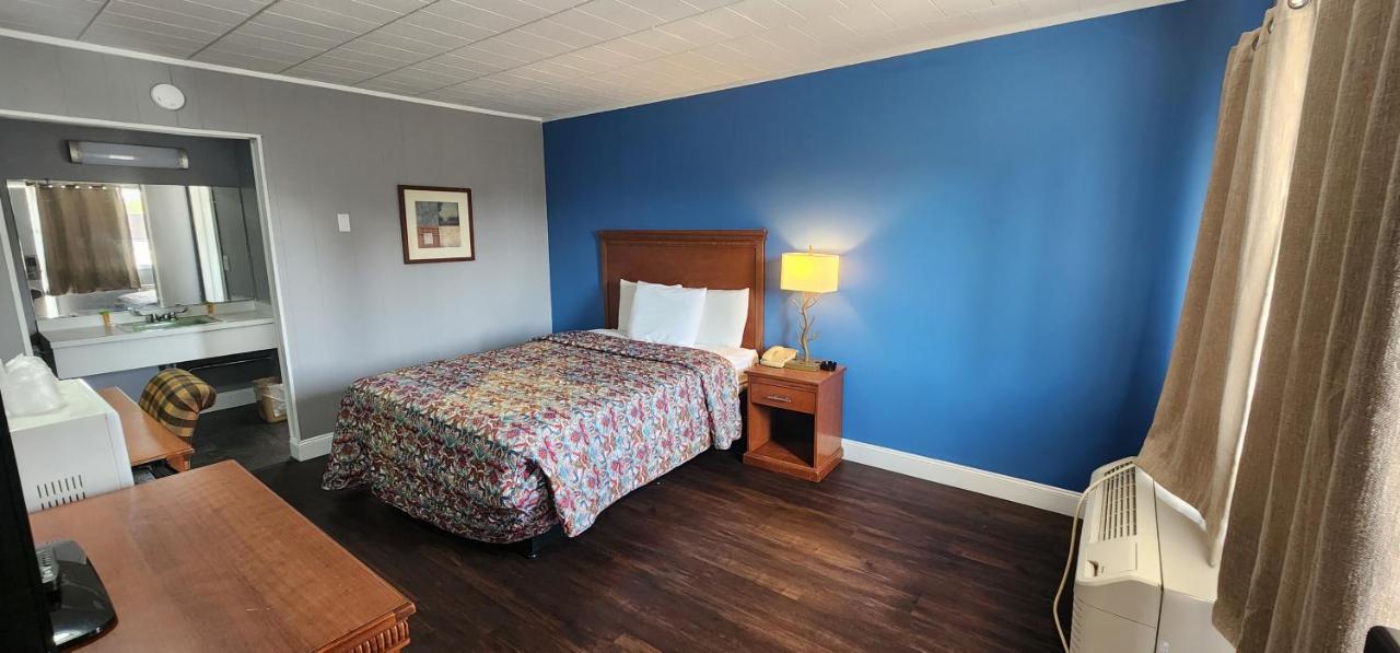 Budget Inn Horseheads, NY — photo 13