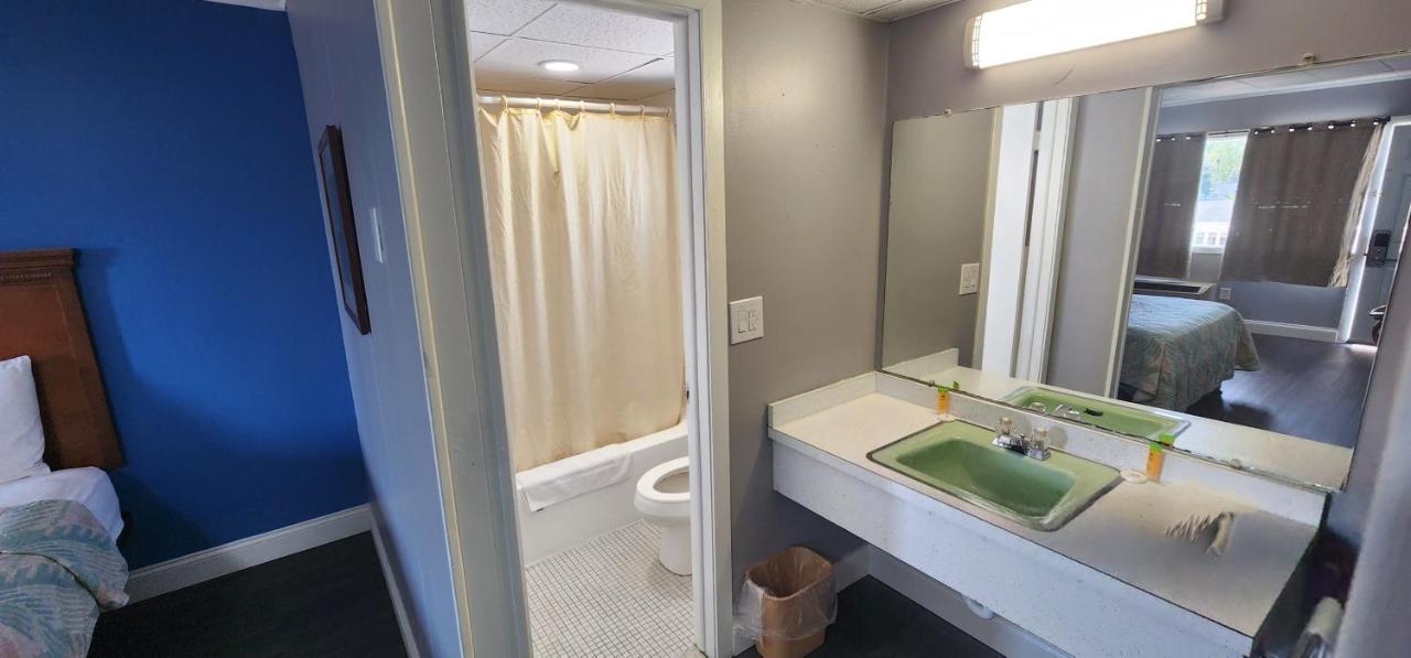 Budget Inn Horseheads, NY — photo 17