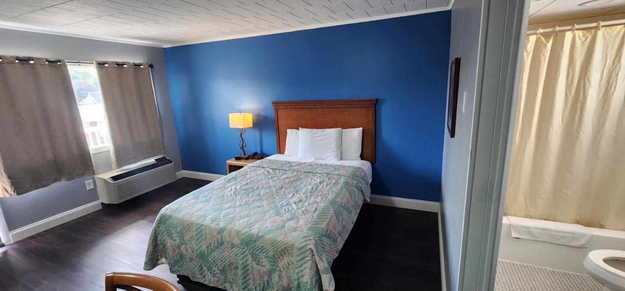 Budget Inn Horseheads, NY — photo 18