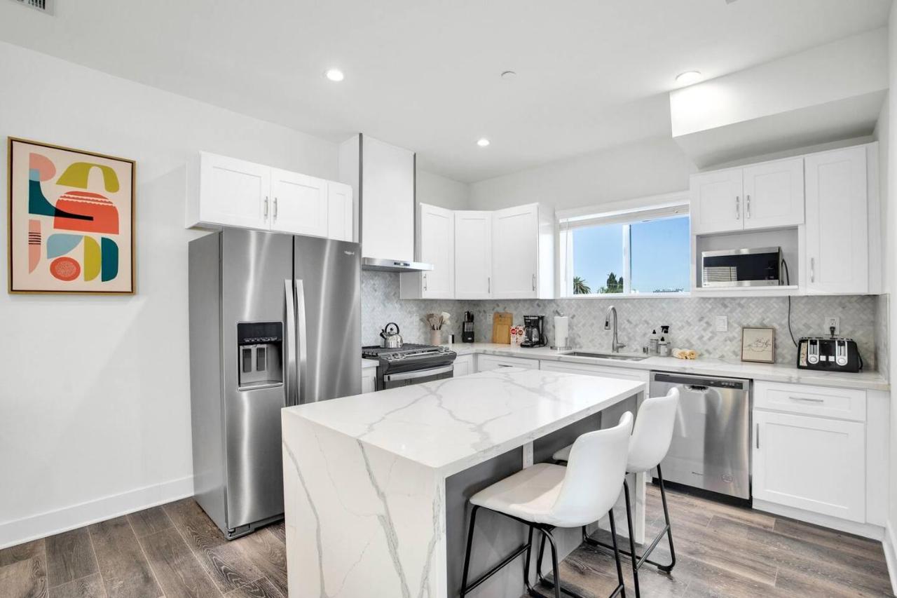 Luxe Townhouse Near Downtown LA - 4
