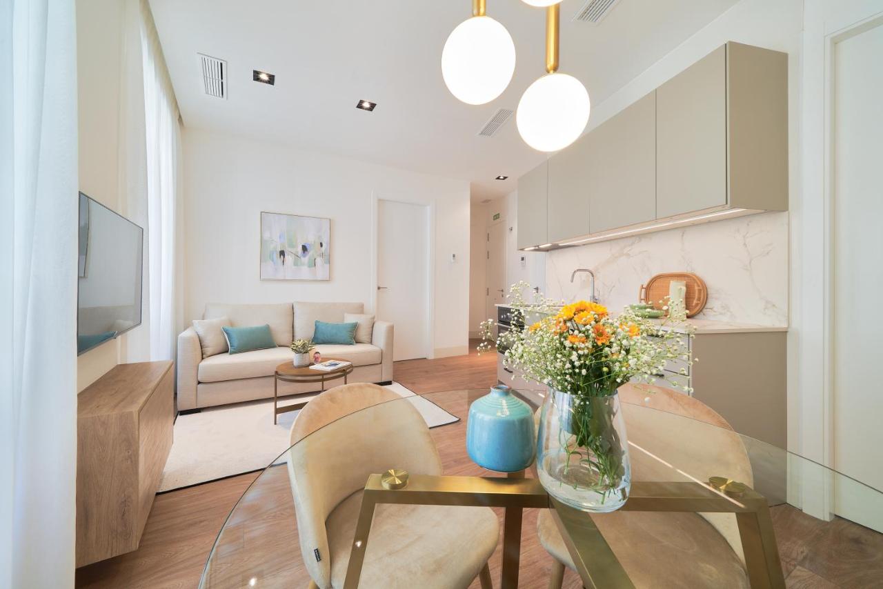 room Select Malaga Suites