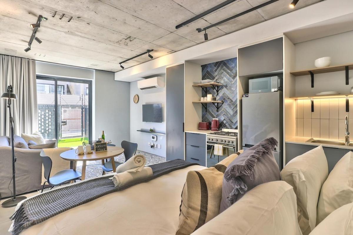 Secure and Near Beach - 5