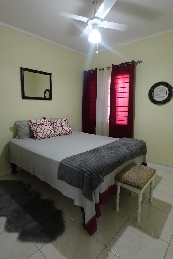 Couples Retreat in Jacar Homes - 2