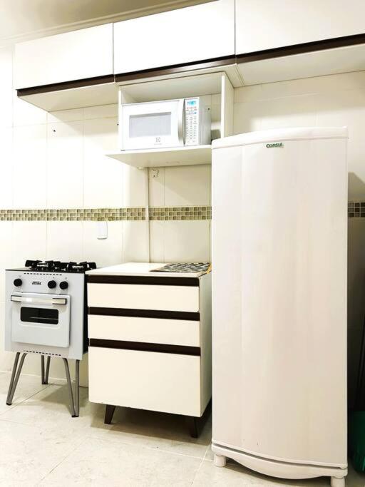 Apartamento Acolhedor Com Vista para o Mar - 3