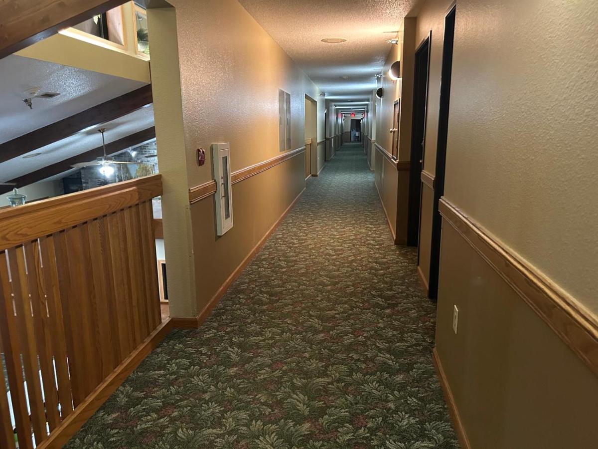 Northwoods Inn & Suites Blackduck — photo 9