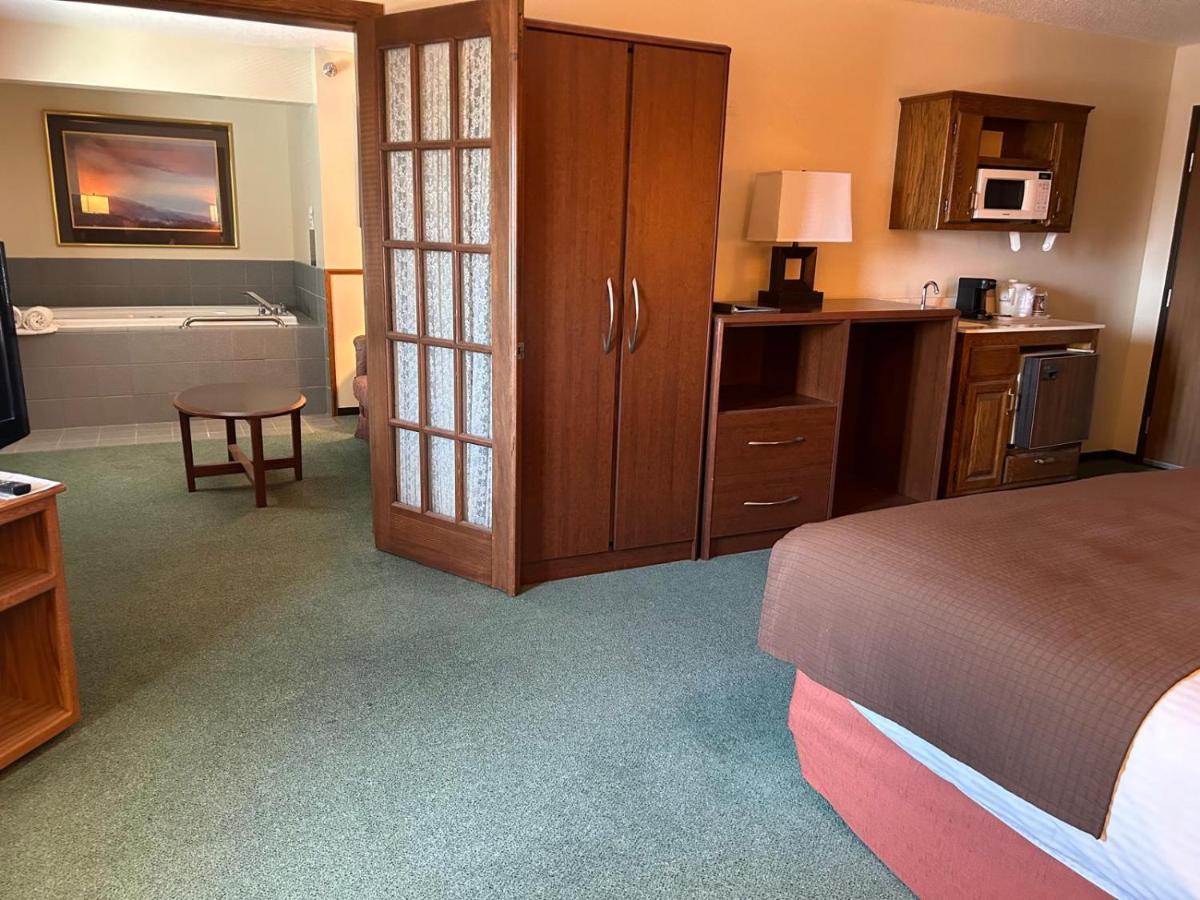 Northwoods Inn & Suites Blackduck — photo 13