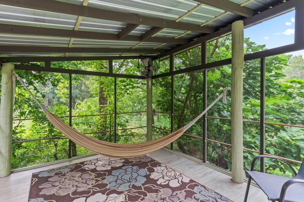 Very Cozy Home On a Creek - Sleeps 8 - 5