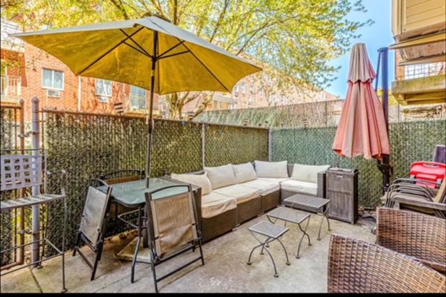 Private Studio Suite with Separate Entrance & Backyard, Quiet Brooklyn Stay - 5