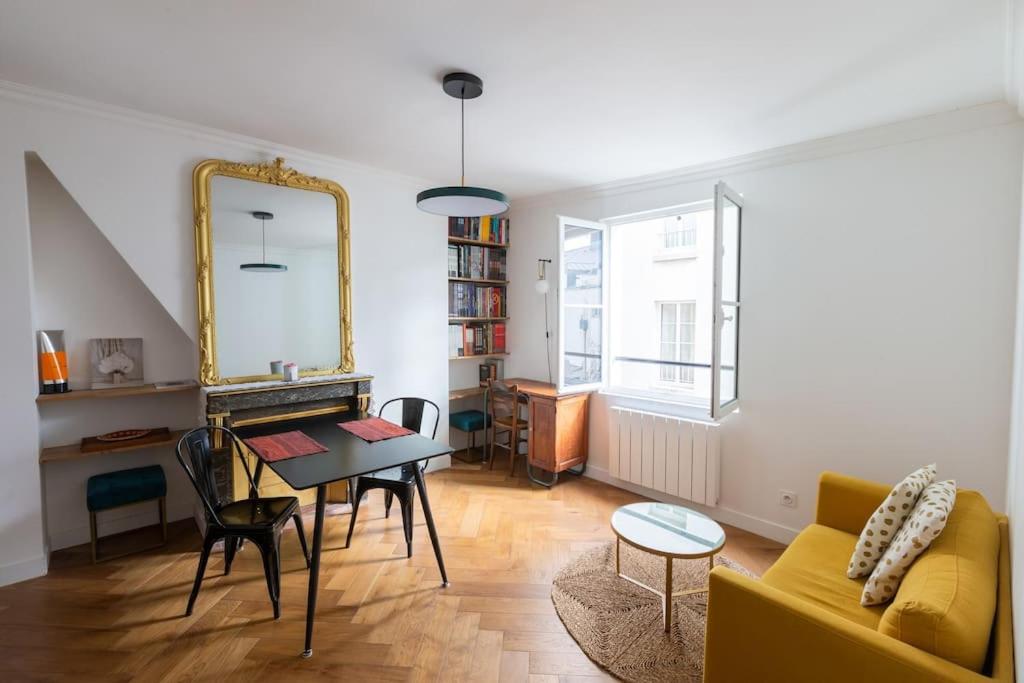 Appartement contemporain rénové dans le centre de Paris