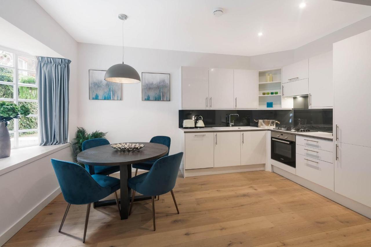 Stylish Knightsbridge flat - 4