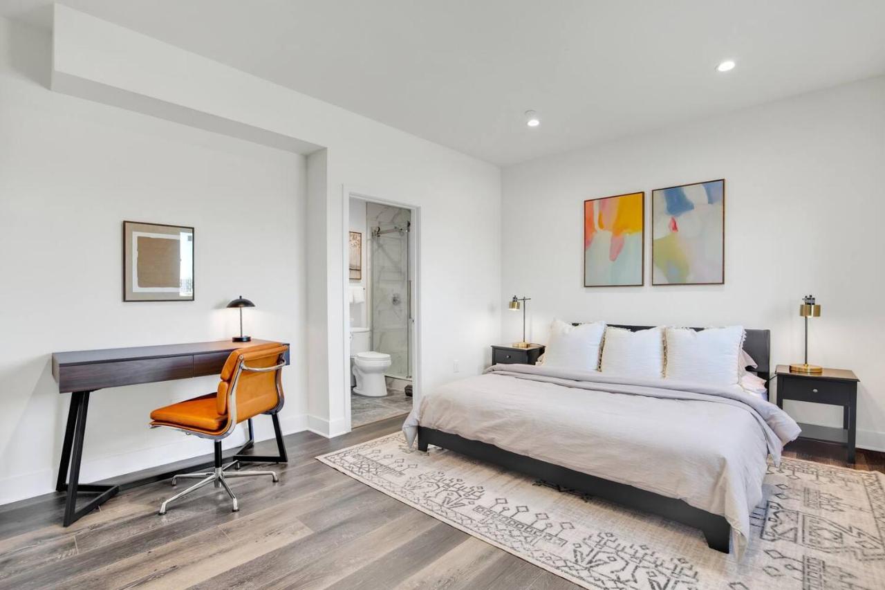 Luxe Townhouse Near Downtown LA - 2