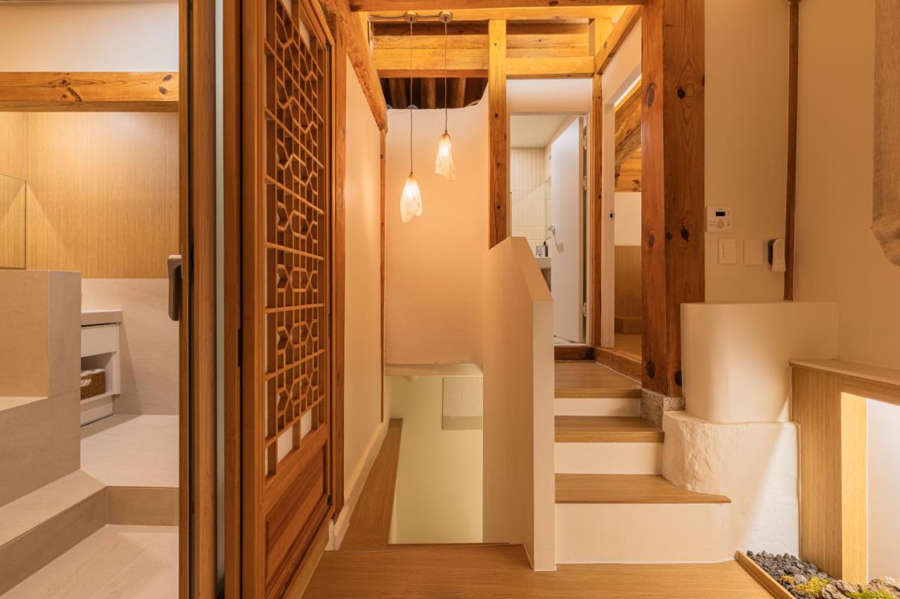 Luxury Hanok Stay Yeonsoom - 3