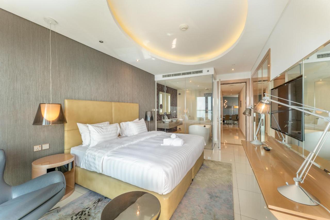 3 Bed in DAMAC Paramount by PK Holidays - 2