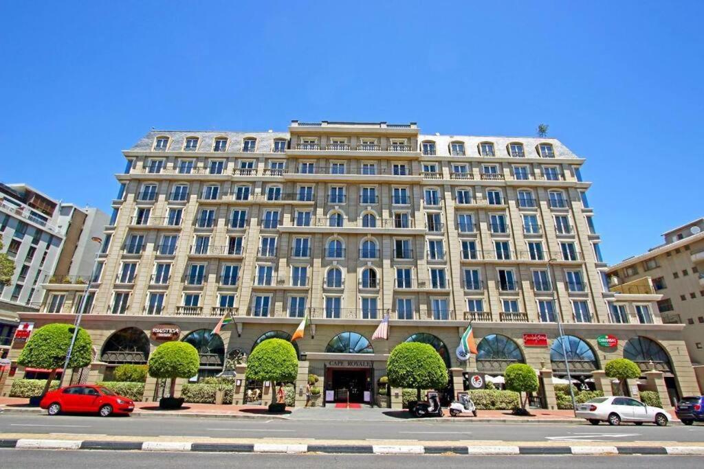 Elegant Cape Royale Suite - 5