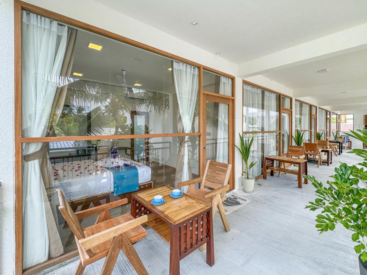 Lagoon Villa Maldives - 3