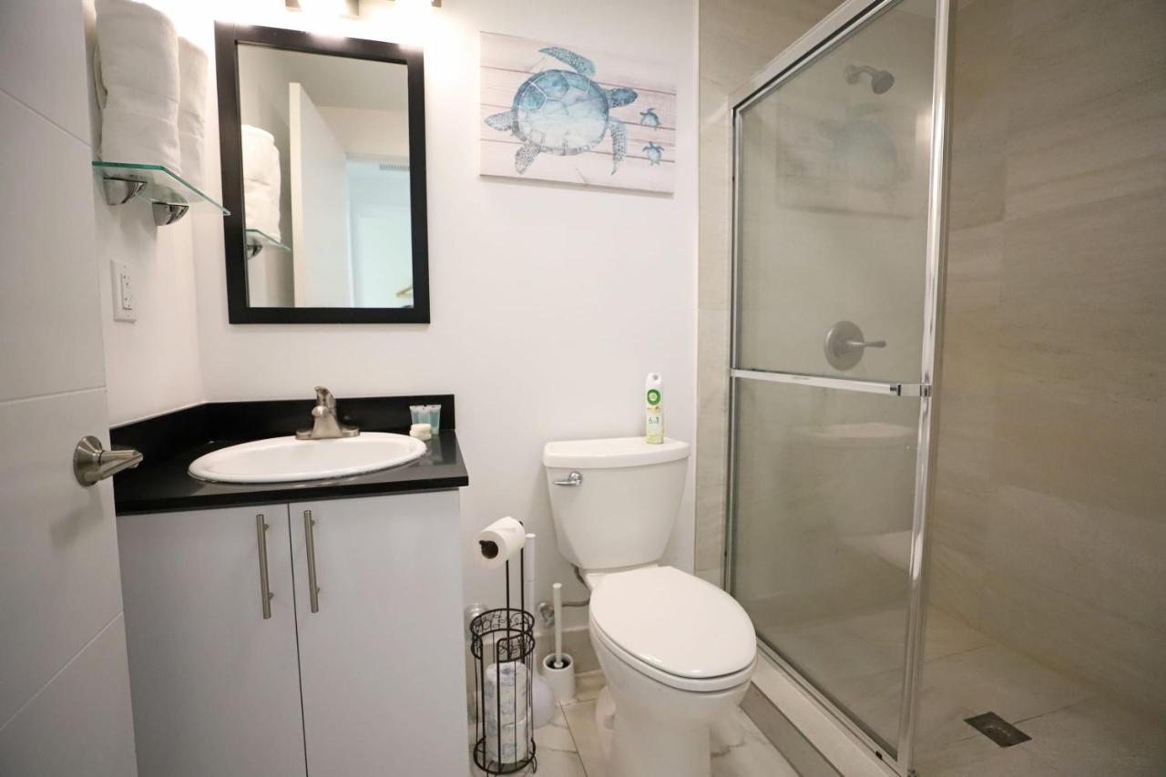 3 Minute Walk to Miami Beach Family and Pet Friendly Apartment - 3