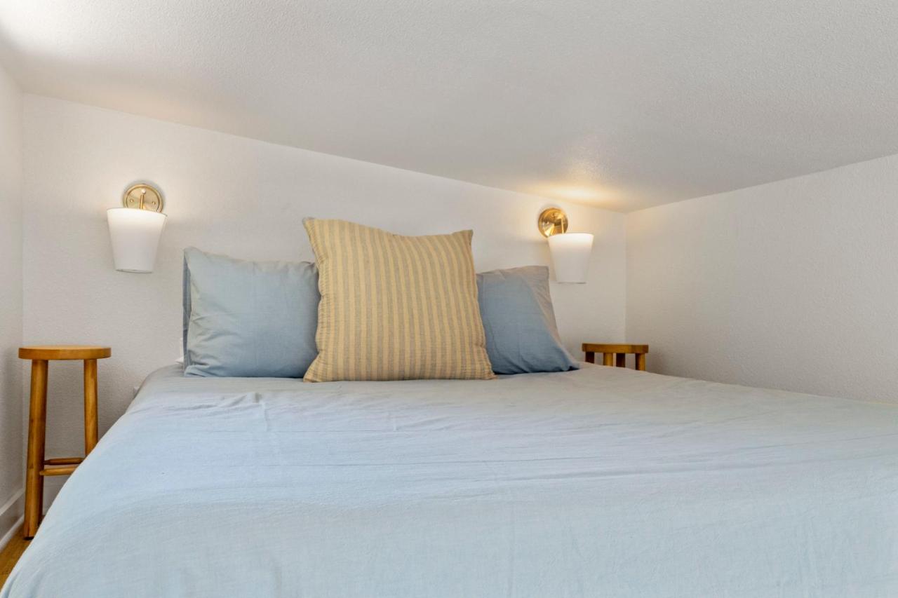 Extended Stay Haven Top Notch Deck with Greenbelt Views - 4