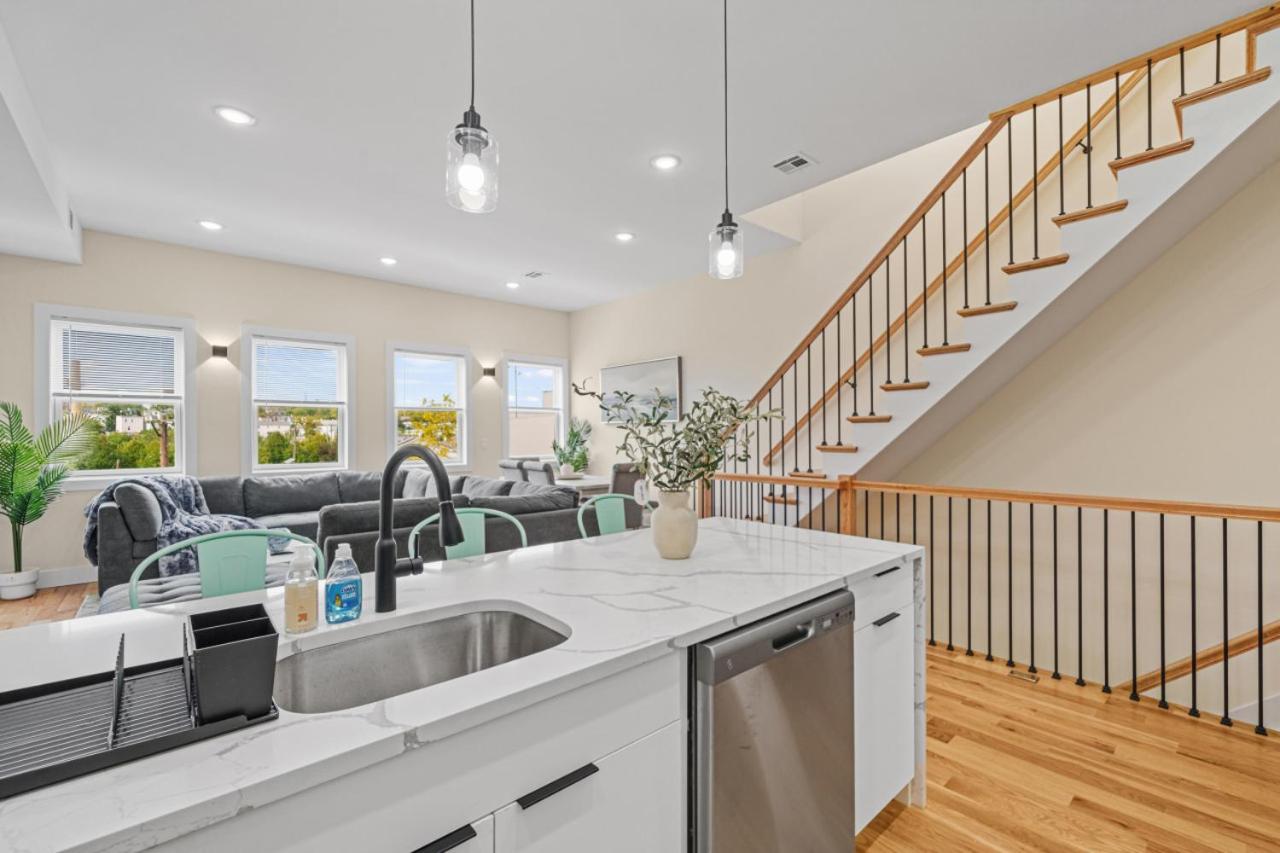 Skyline Serenity Luxe NYC Retreat - 4