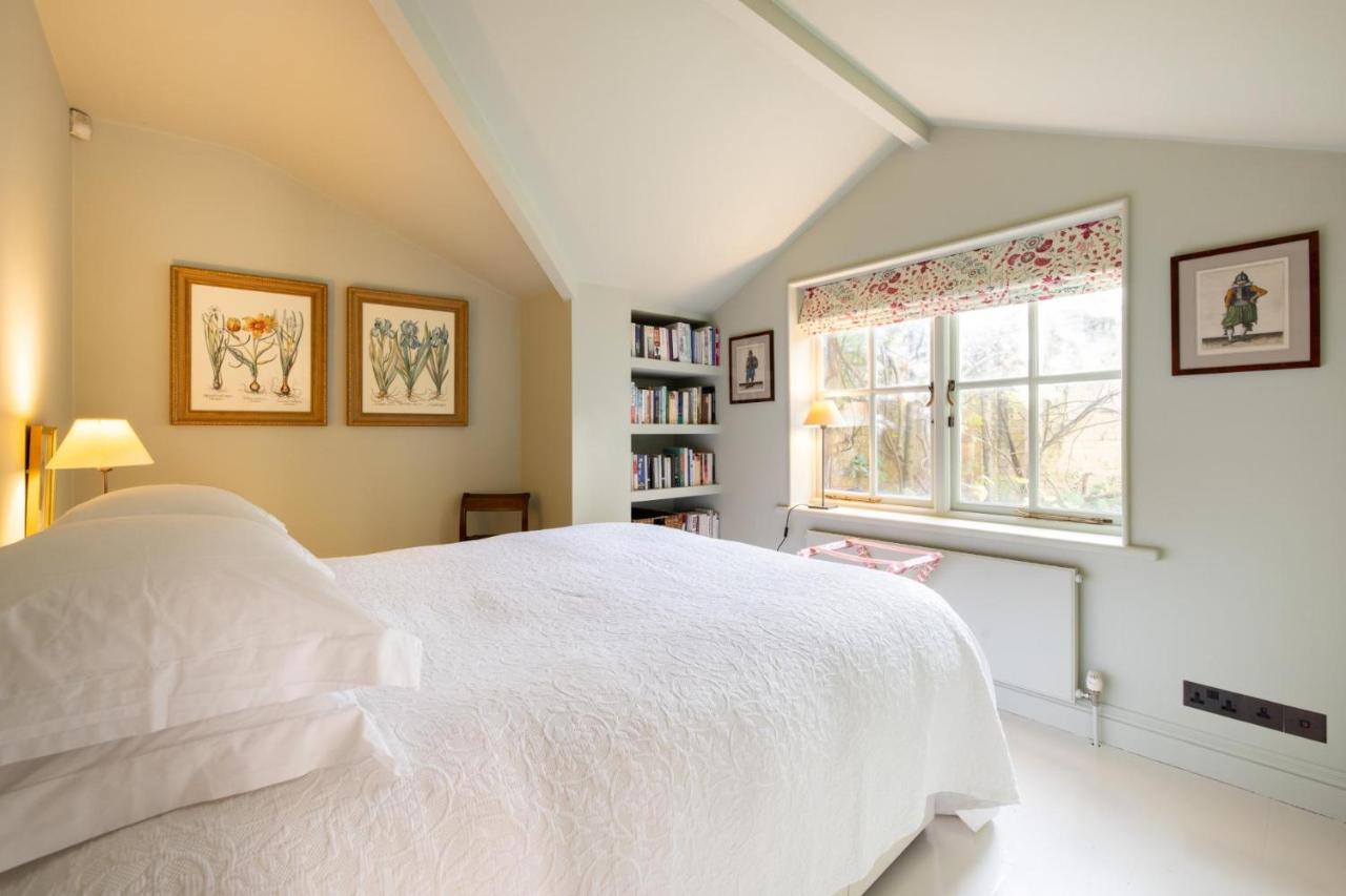 London Living – 3 Bedroom Home in Chelsea - 2