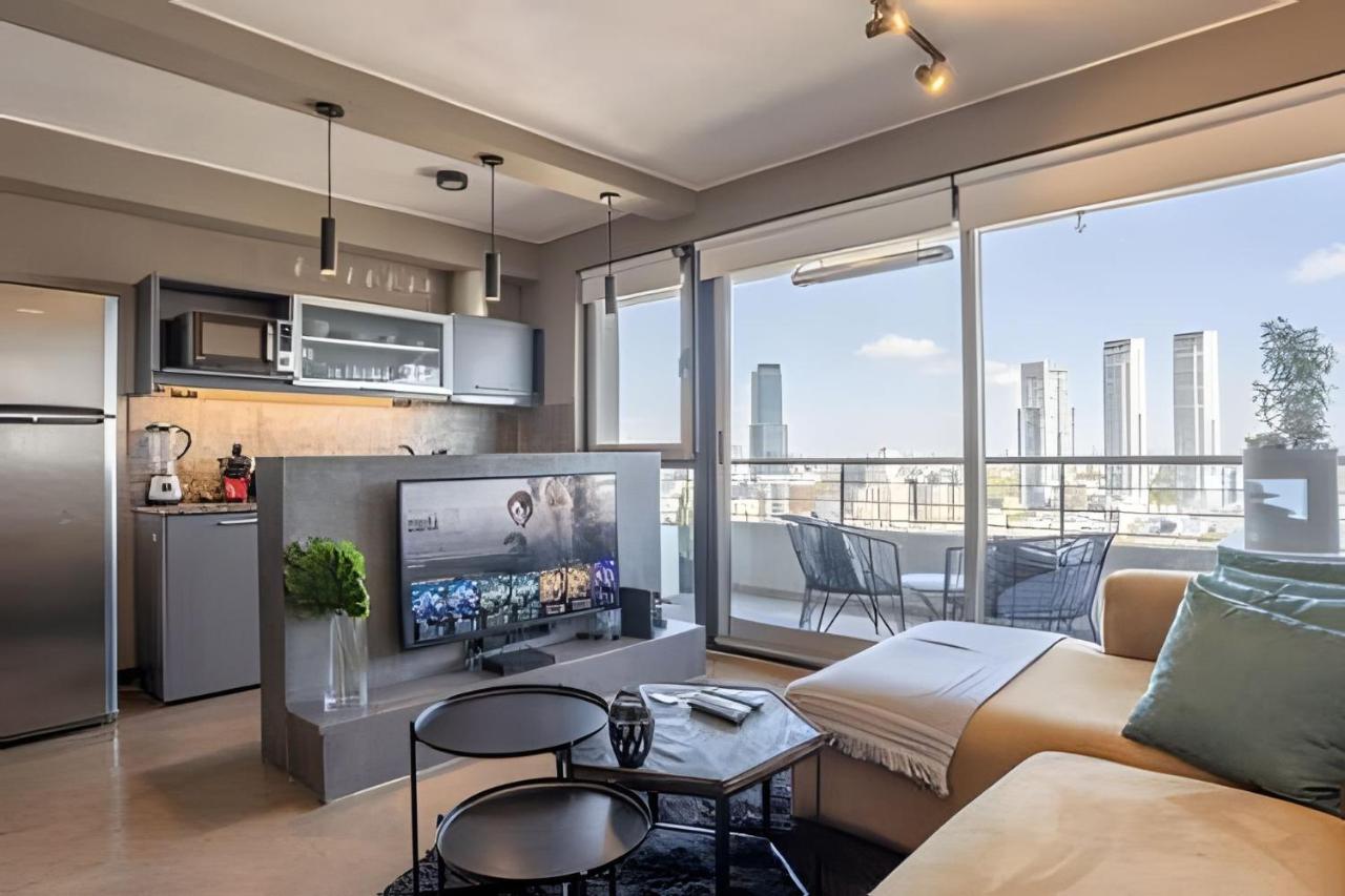 2 suites Pool, Gym, Kids Zone Location! - 5