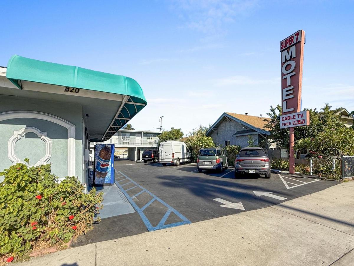 Super 7 Motel — photo 20