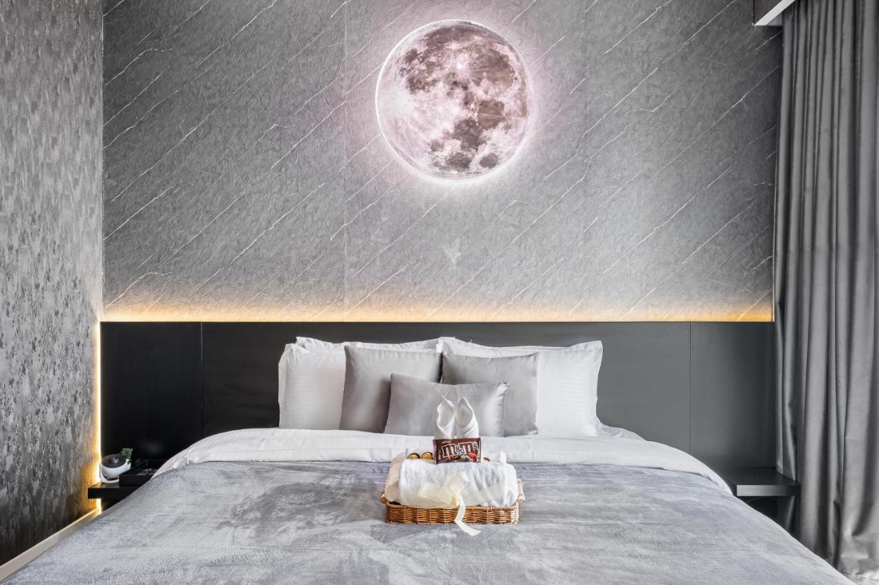 Cosmic Sky Suite High floor 1BR- Dubai Mall Access by Maxx Value Homes - 2