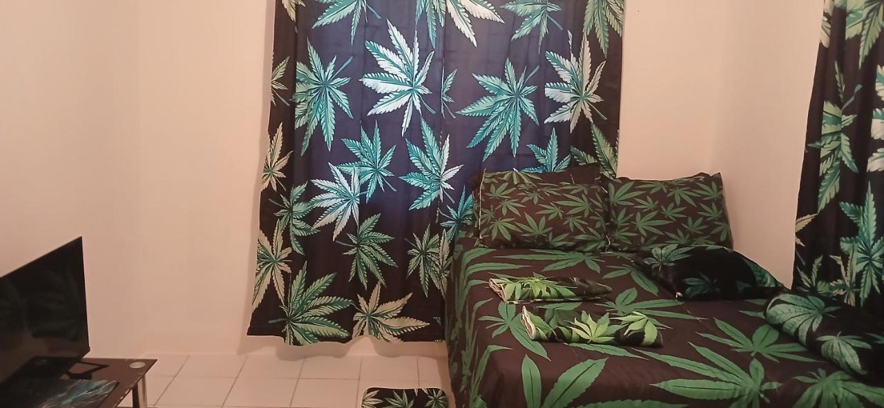 House - Sleeps 2 - Parking - Patio - 5