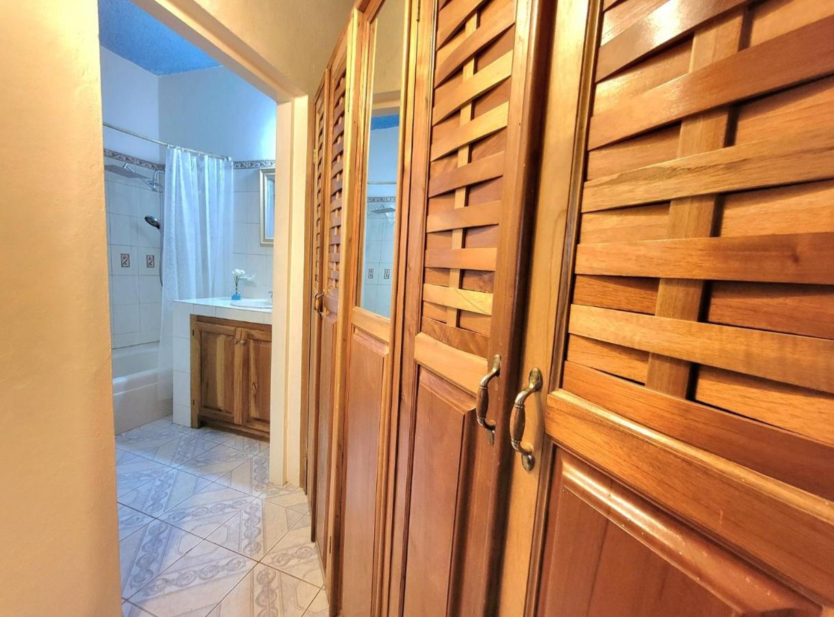 Green's Palace Jamaica - 2