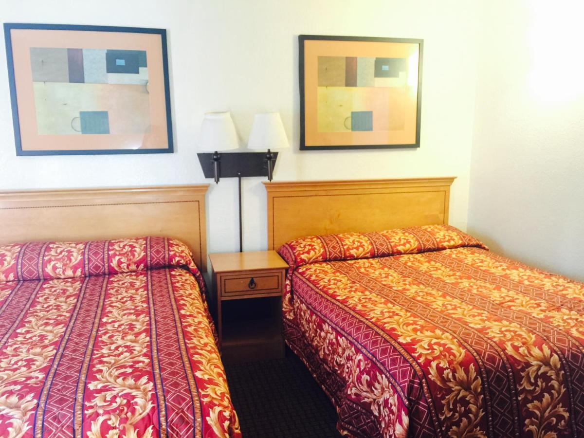 Economy Inn — photo 6