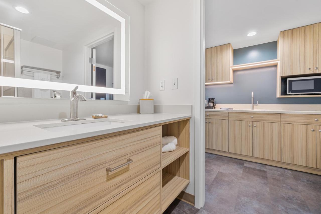 Topock66 Hotel — photo 3