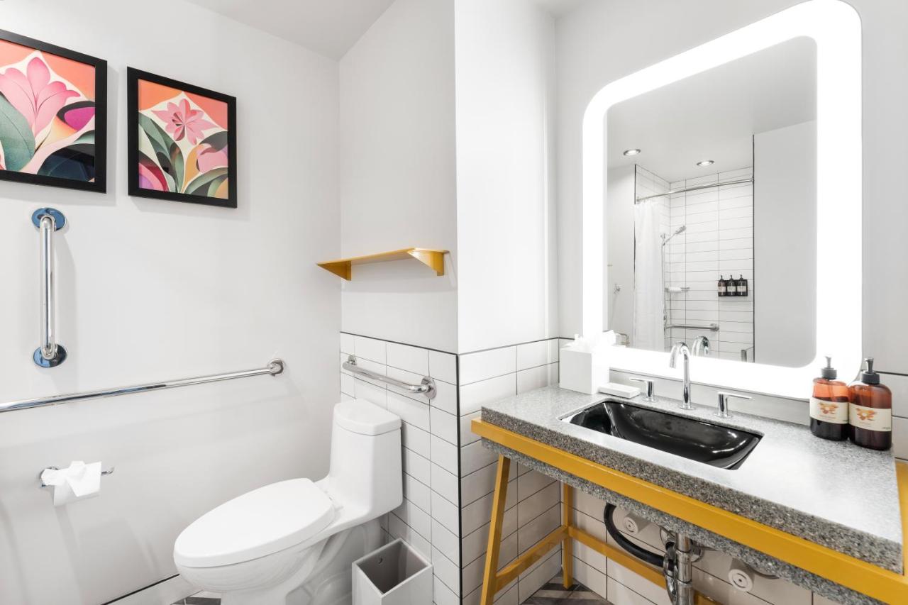 Waymore's Guest House - 3