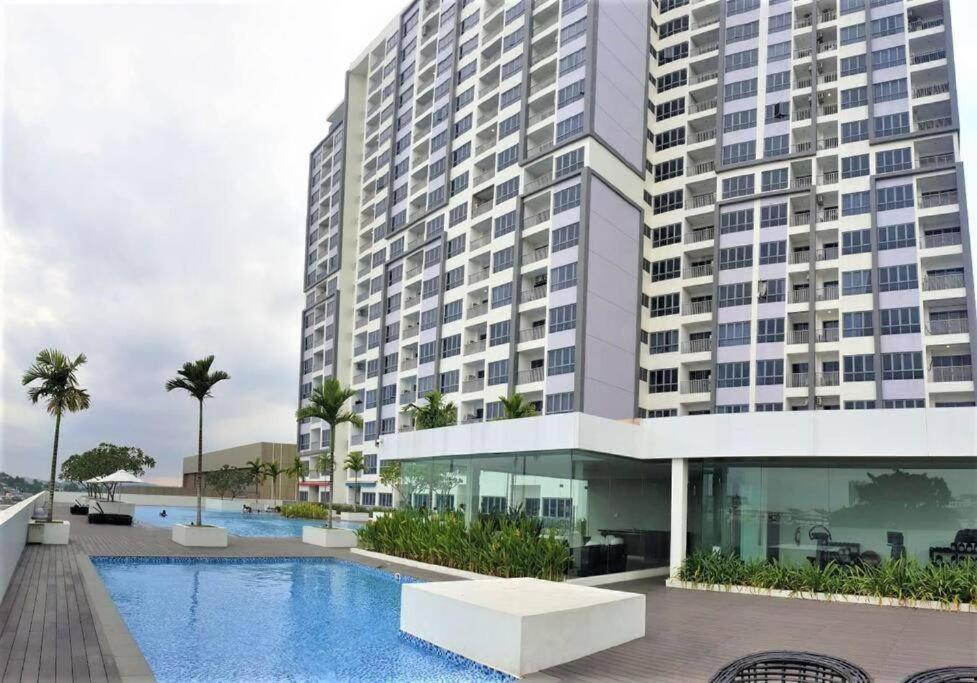 COZY Studio Condo Harbour Bay Ferry Terminal - 3