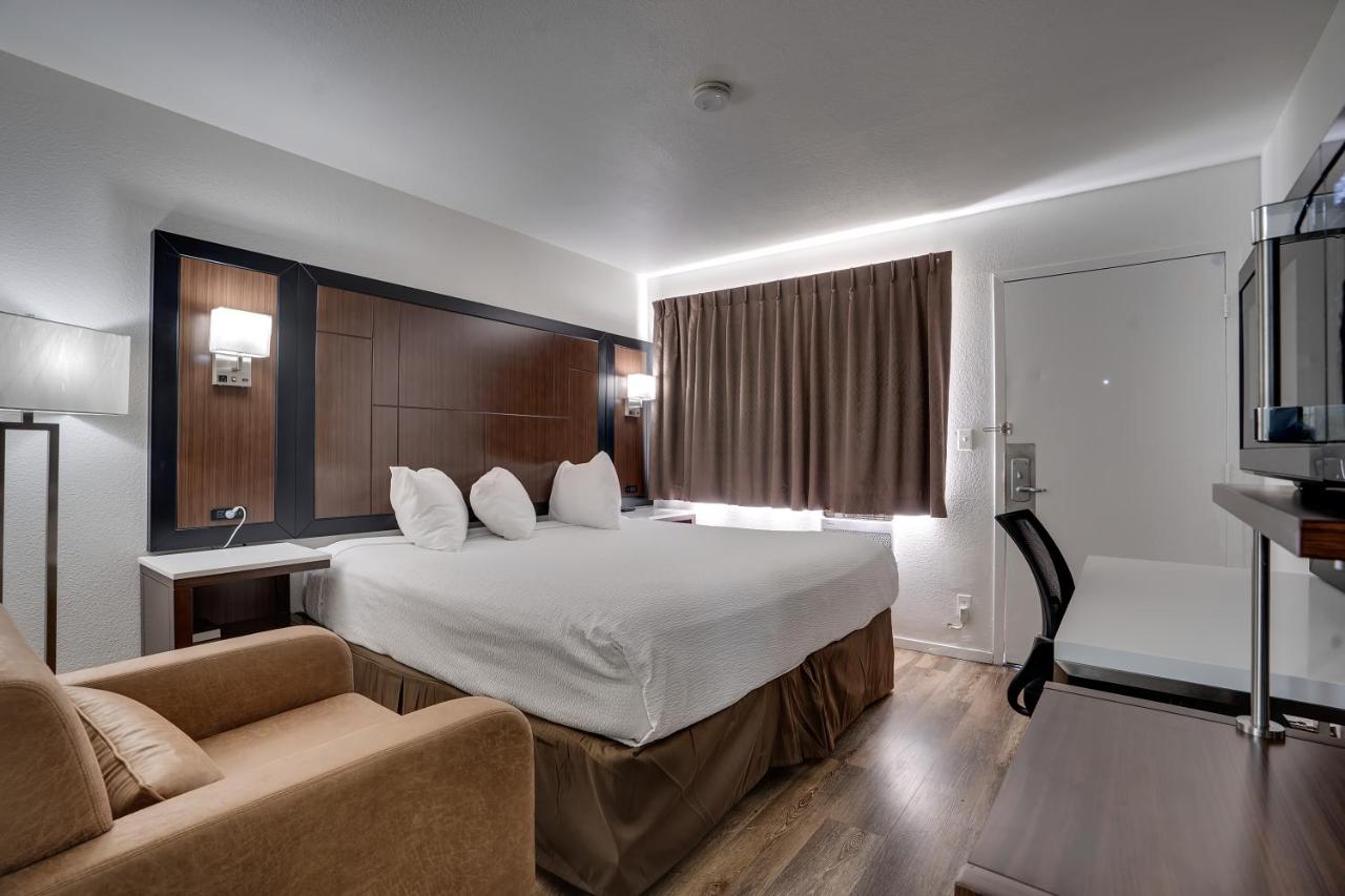 Hotel Fair — photo 2
