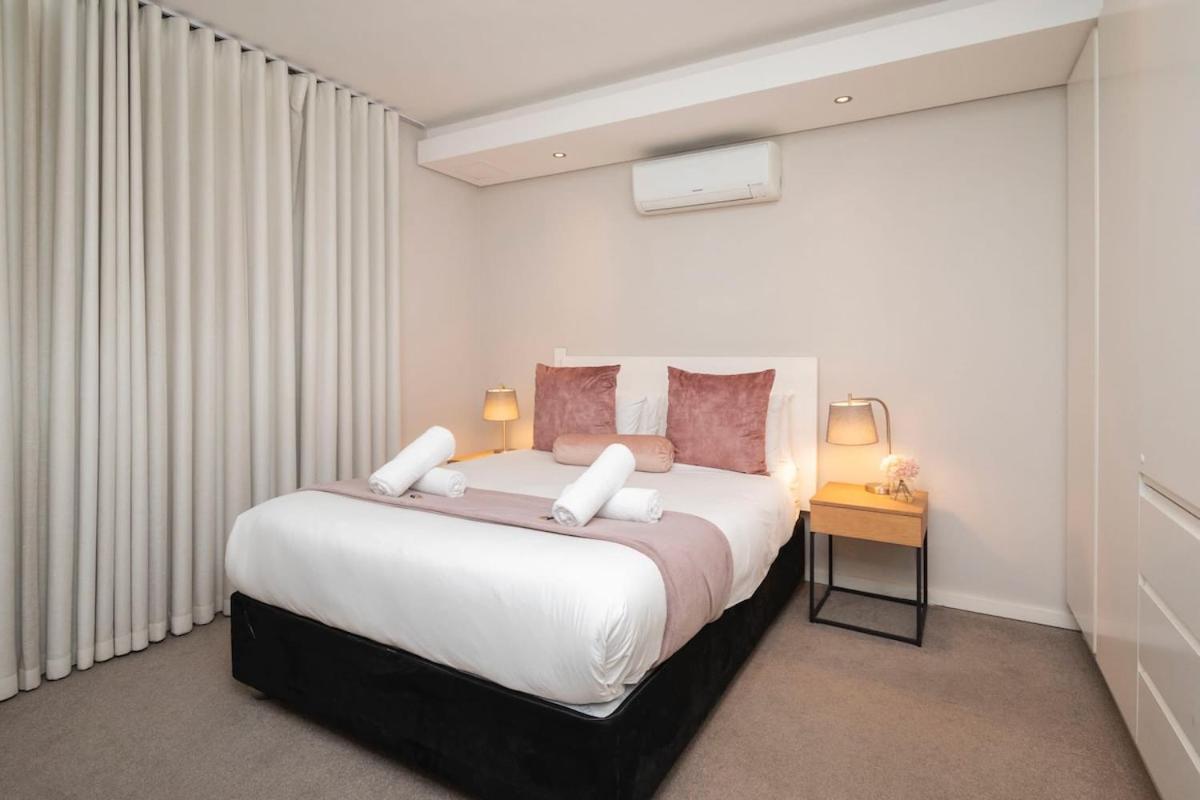 Stylish apartment in Green Point - 2