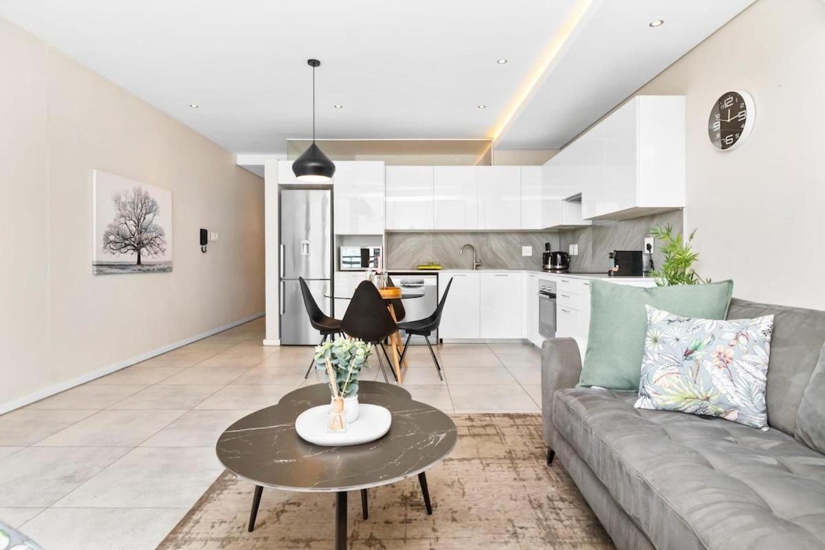 Stylish apartment in Green Point - 4