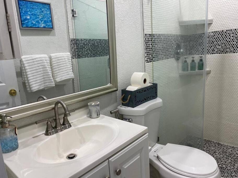 Private and Comfortable Suite near Airport Miami - 2