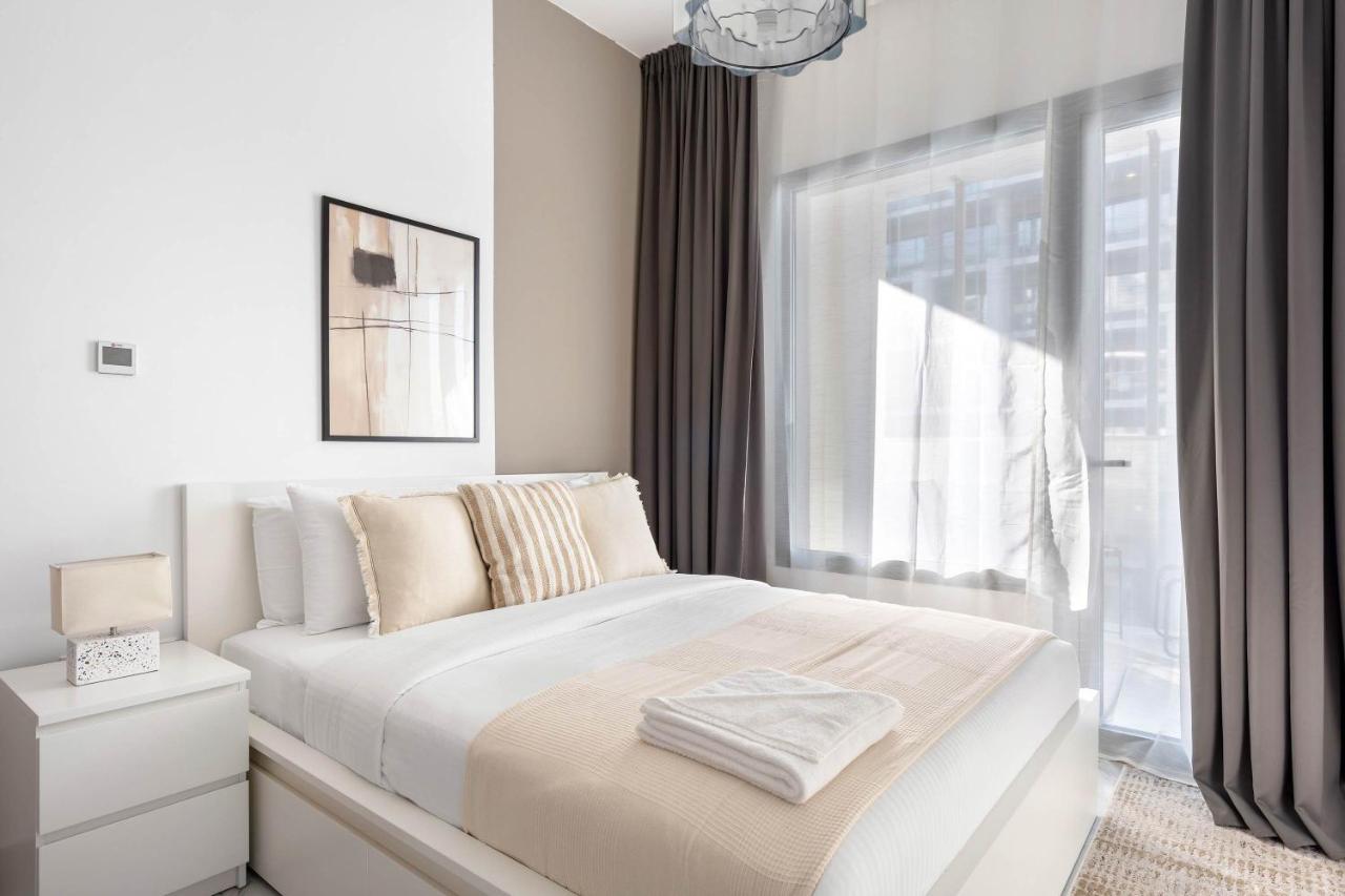 Silkhaus Vacation Homes Chic 1BDR in Oasis Tower in Masdar City - 4