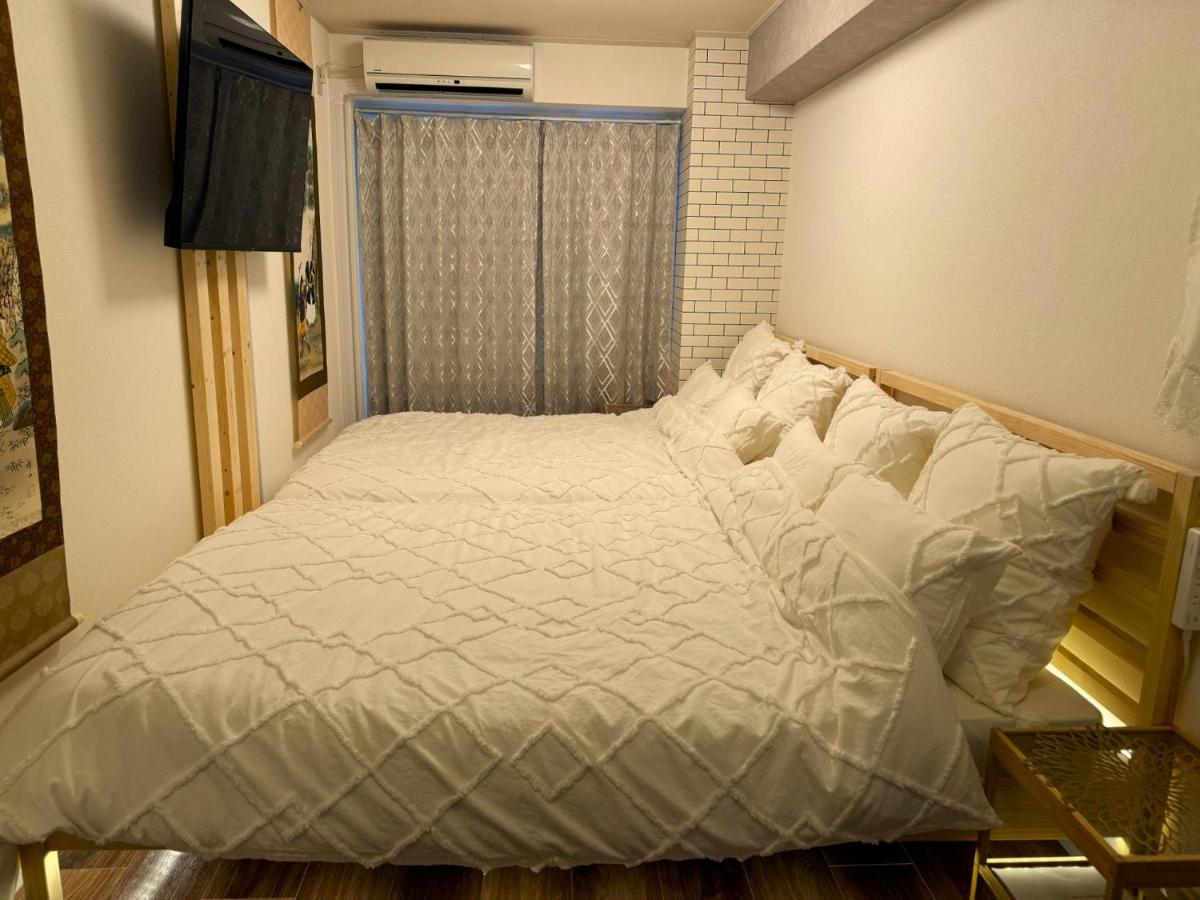 Elena Shinsaibashi Stay