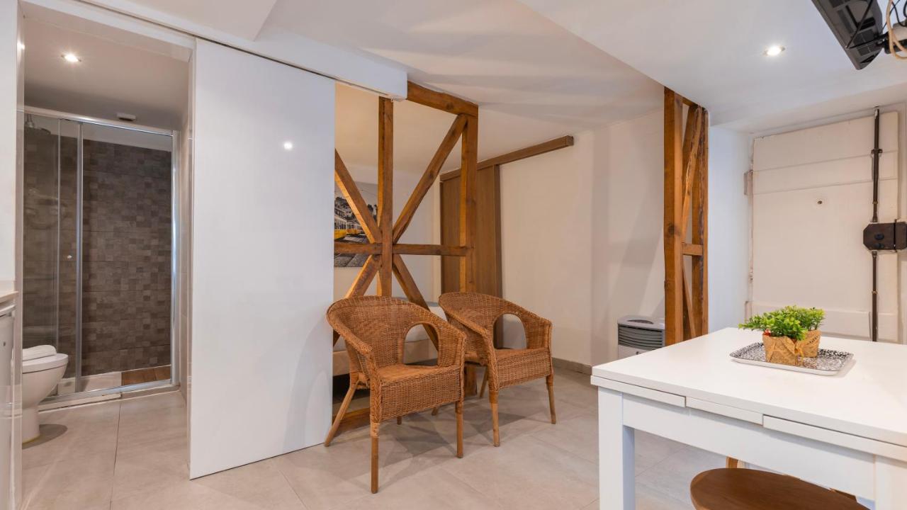 Cozy Studio for Two by LovelyStay - 4