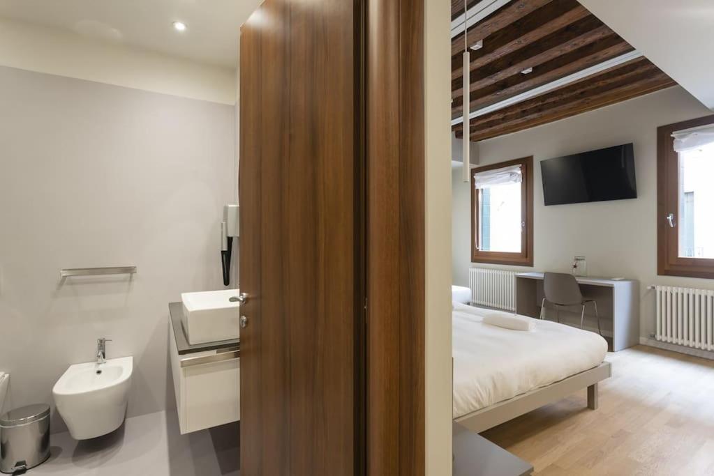 Rialto Prestige Apartment - 3