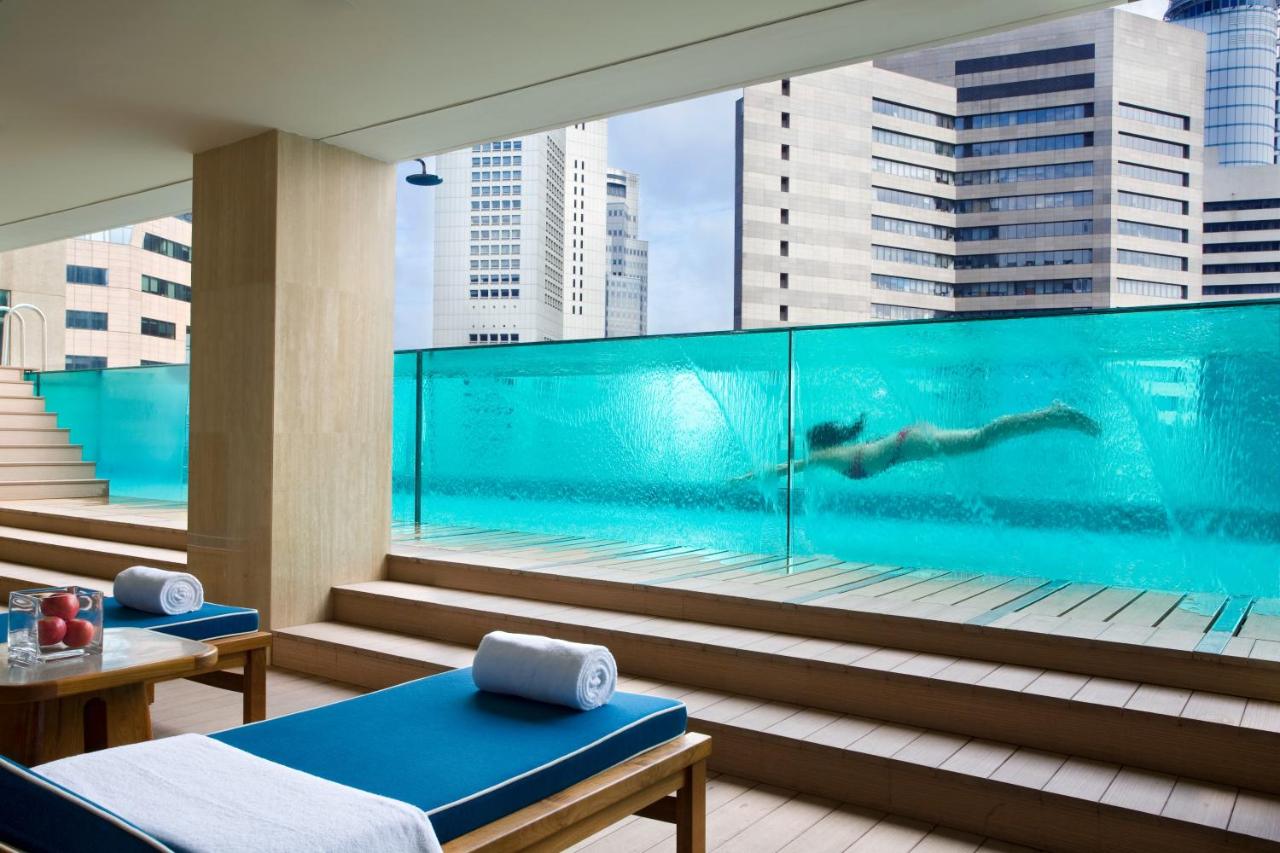 Rooftop swimming pool: Ascott Raffles Place Singapore