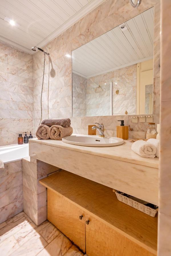 Arc de triomphe studio charme authentique - 4