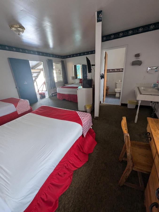Silver Spur Motel — photo 7