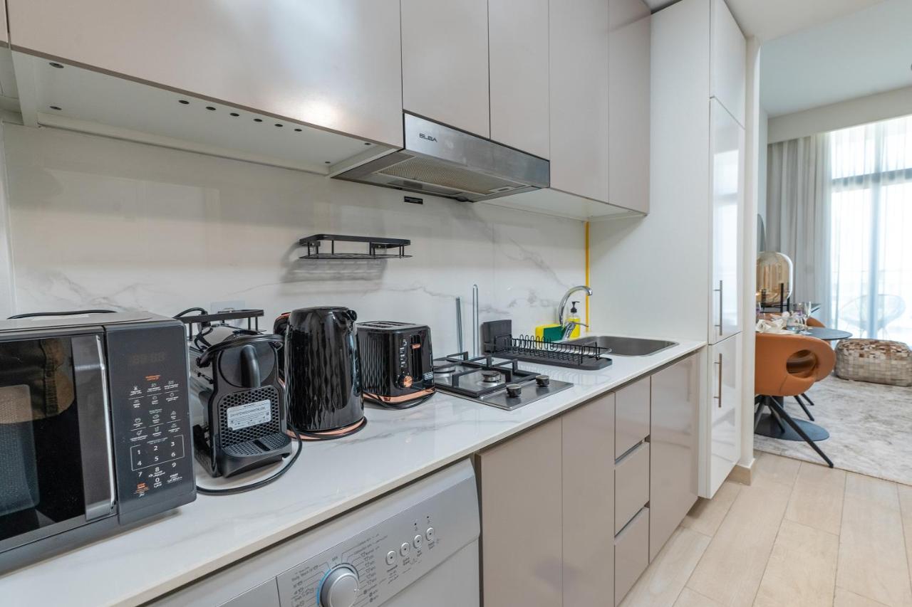 Nasma Luxury Stays - Azizi Riviera 6 Cozy Studio with Burj Khalifa View - 4