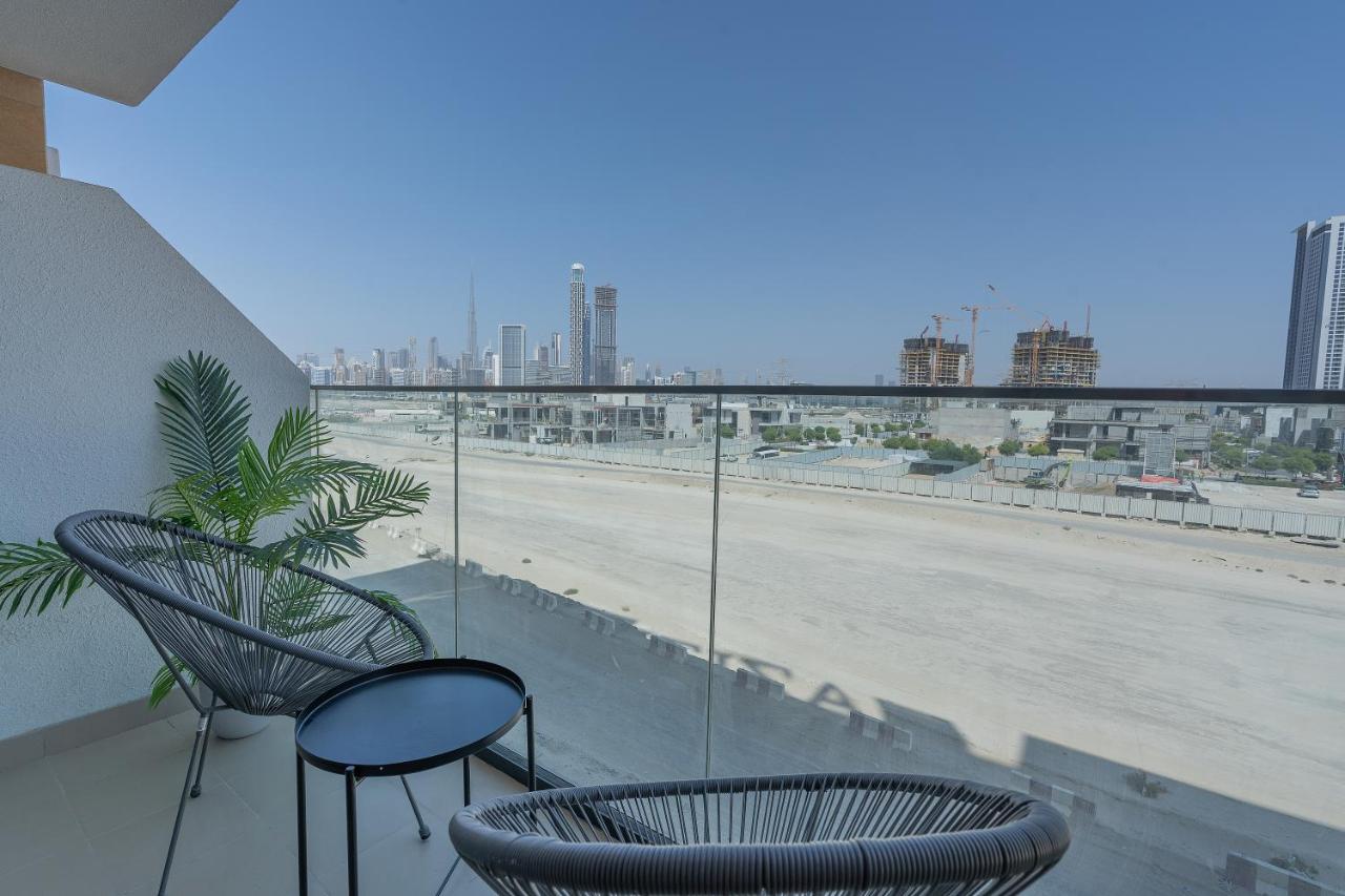 Nasma Luxury Stays - Azizi Riviera 6 Cozy Studio with Burj Khalifa View