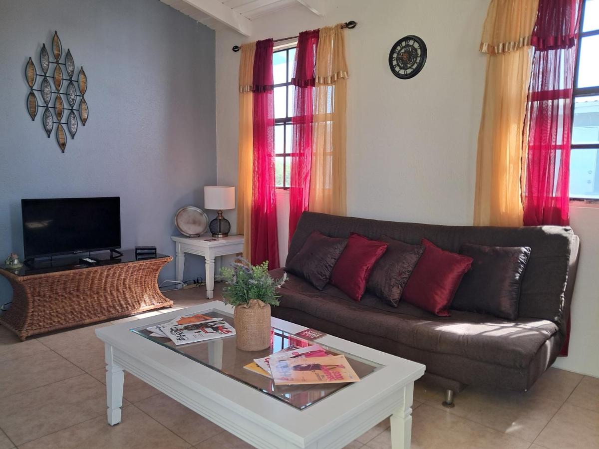 Michand Guest Apartments- Cozy one or two bedroom- 5 walk minutes from airport 10 mins drive to Oistins or beach - 5