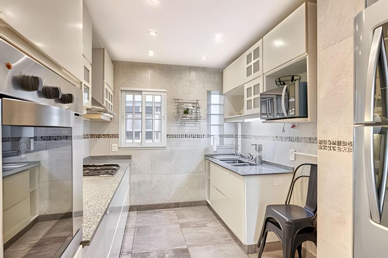 Family 3BR Apartment in Best of Recoleta - 4