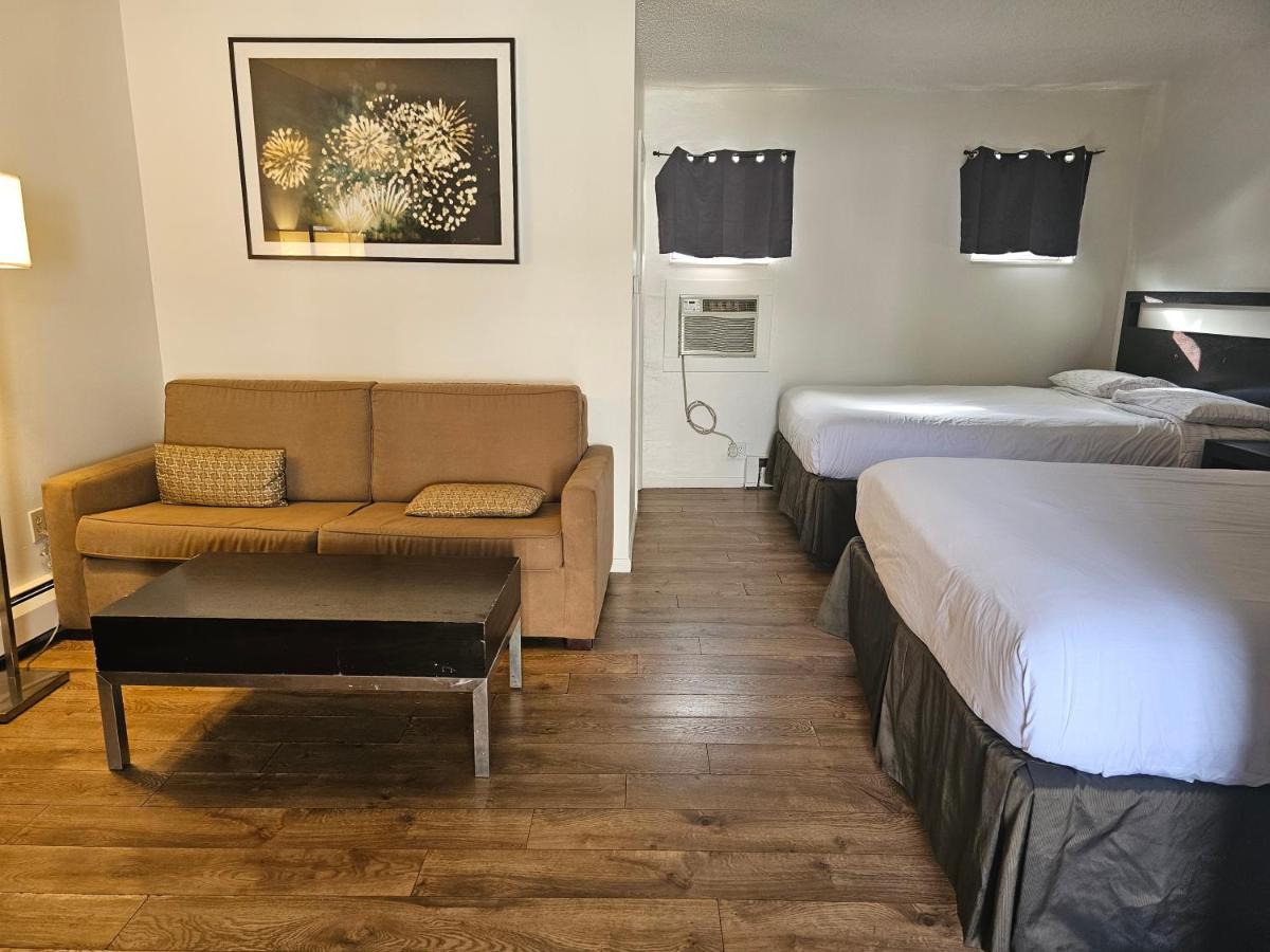 H & H Motor Lodge — photo 2