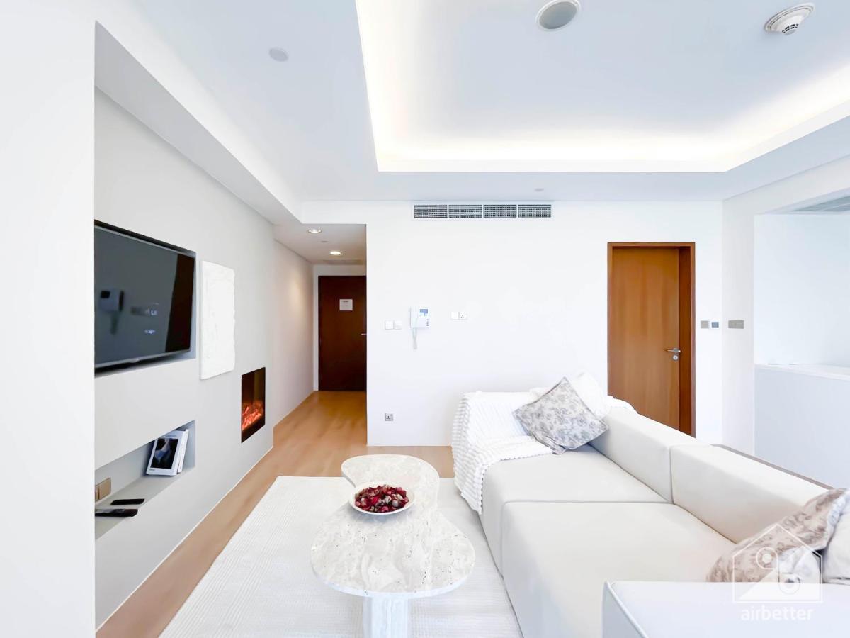 Dubai Mall Downtown Luxury stay with Balcony & View - 4