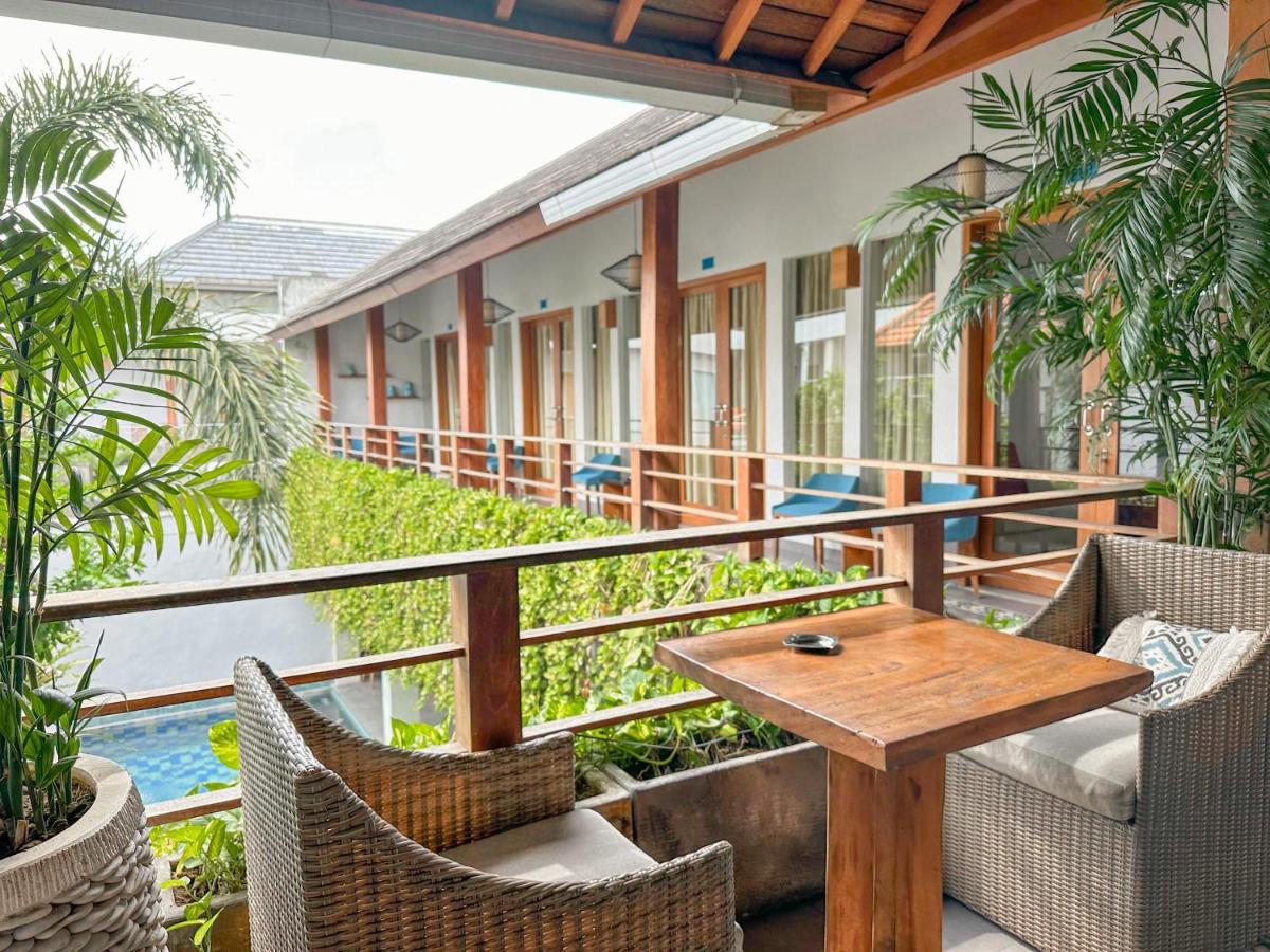 Apple Villa & Suite Seminyak - 4